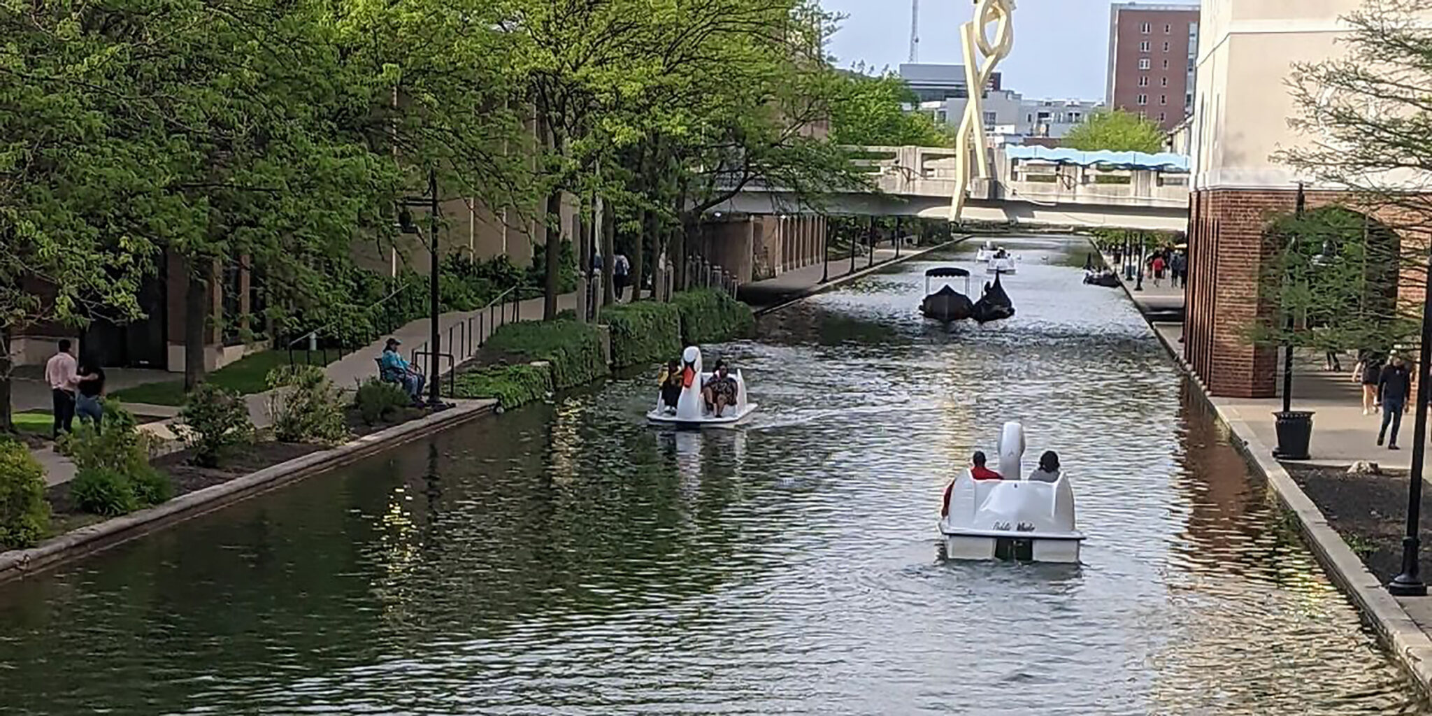 Kayak Rentals & Swan Pedal Boat Rentals in Indianapolis, Indiana