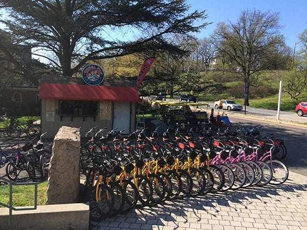 Rent a bike in Boathouse Row, Philadelphia